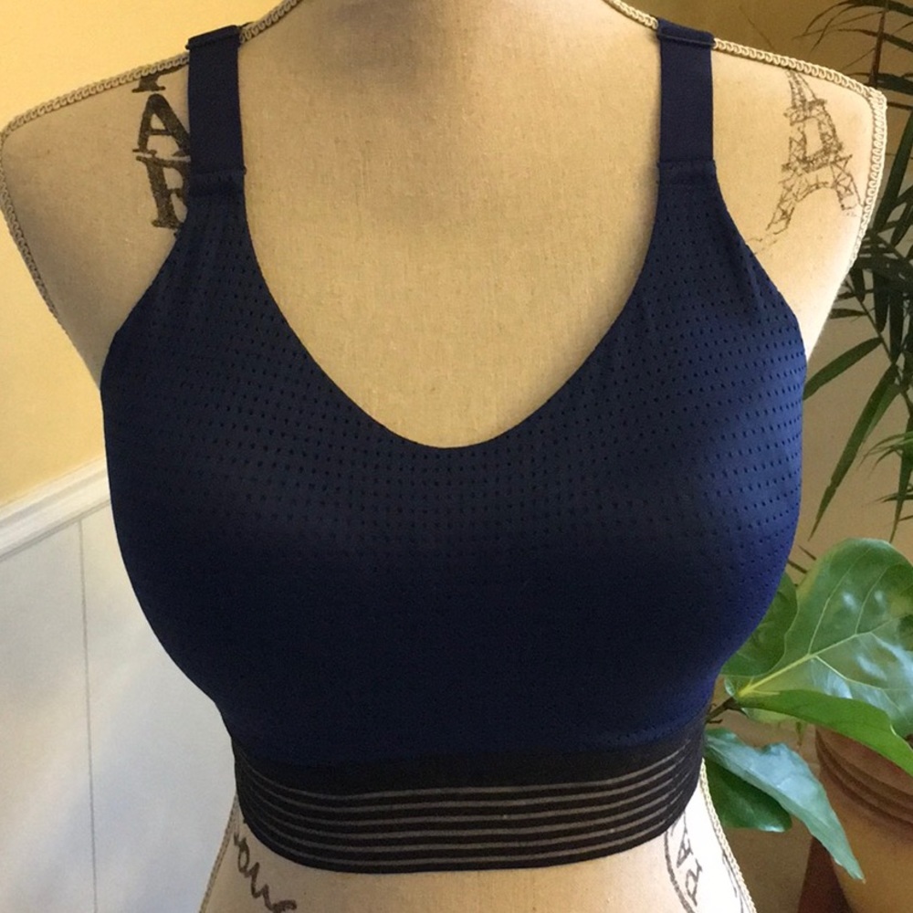 Victoria Sports Bra in Navy Blue